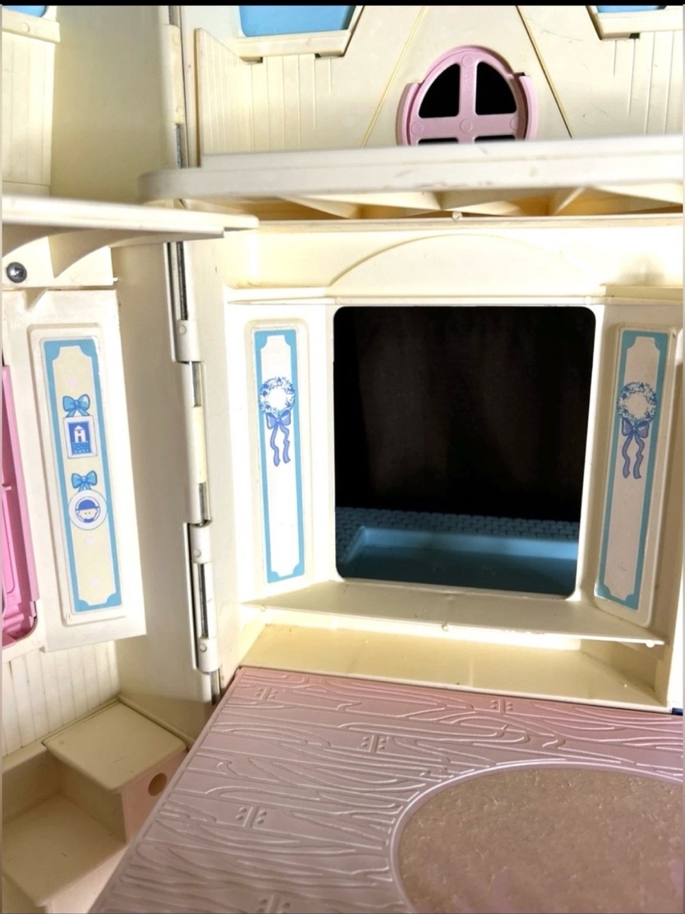 1993 Vintage Fisher Price Loving Home Dollhouse - Picture 13 of 13